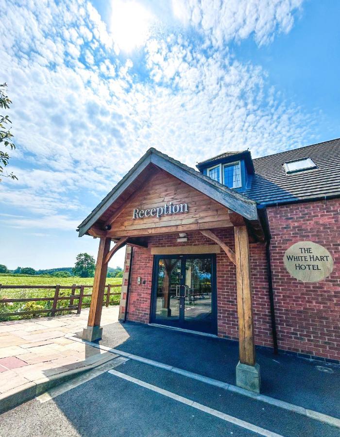 The White Hart Inn Алфретън Екстериор снимка